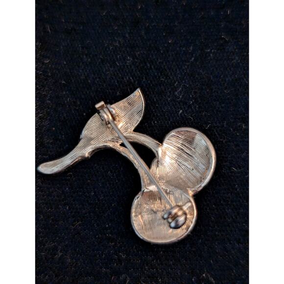 Vintage Red & Green Enamel Gold Tone Cherry Pin - Picture 2 of 4